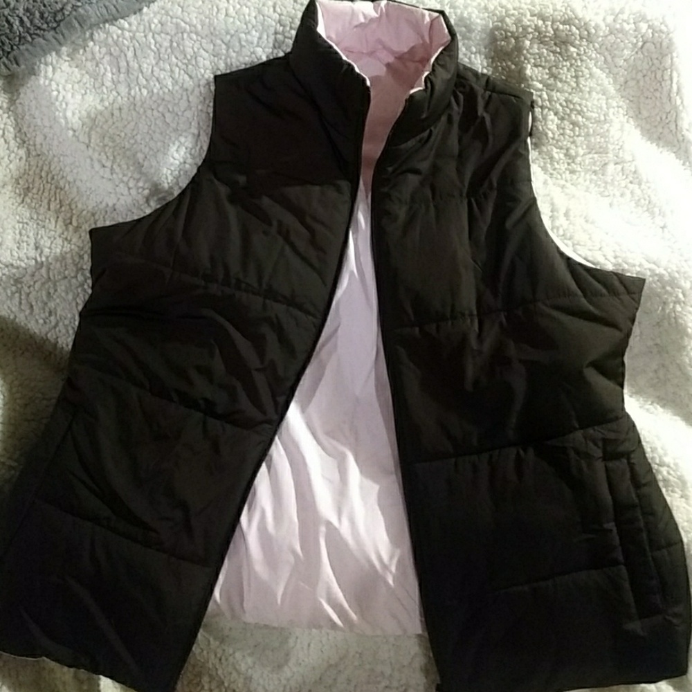 Reversible pink and brown vest